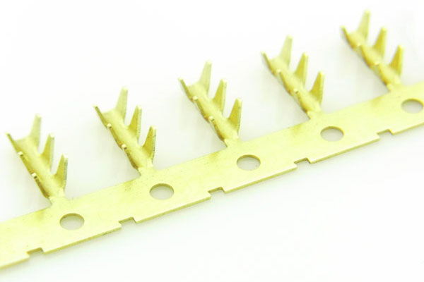 端子 鯊魚(yú)齒端子