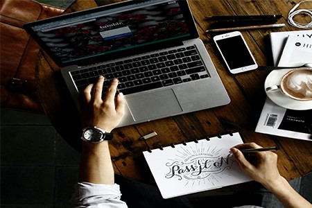 公司<a href='http://yachtarkadia.com/'>網(wǎng)站設(shè)計</a>這樣做，提高線上營銷轉(zhuǎn)化率